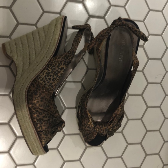 Leopard print Nine West wedge - Picture 2 of 4